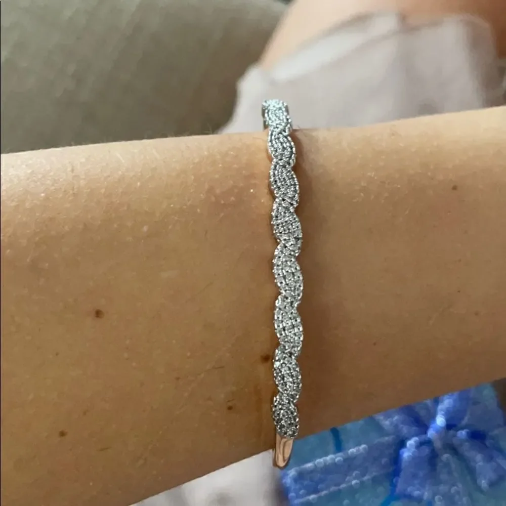 Bracelet and earring set